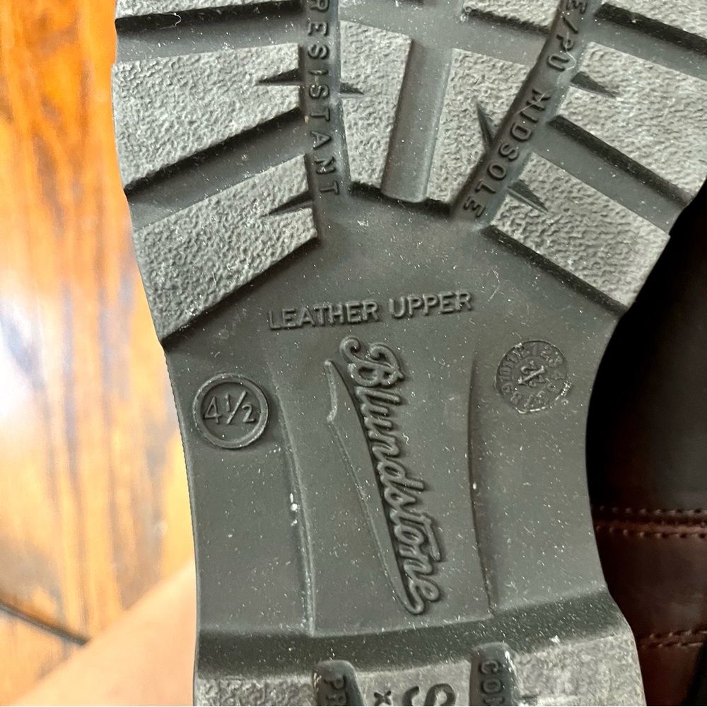 Blundstone dark brown oxblood leather Chelsea boots - Picture 6 of 9